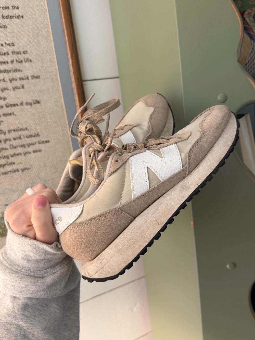 new balance 237 sneakers in sand/white size 7
